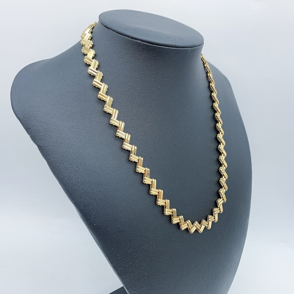 Vintage Gold Plated Zigzag Egyptian Style Hieroglyph Necklace - Picture 3 of 9